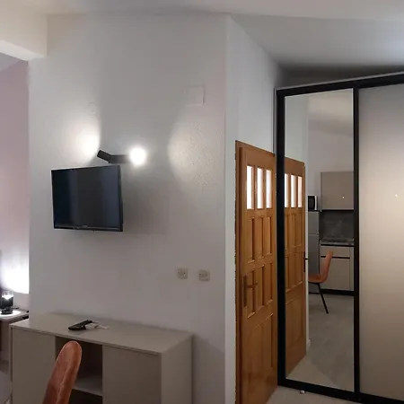 Mitan Apartman Tucepi Exterior photo