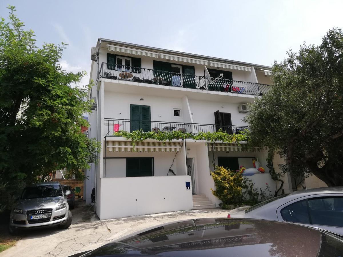 Apartment Mitan *