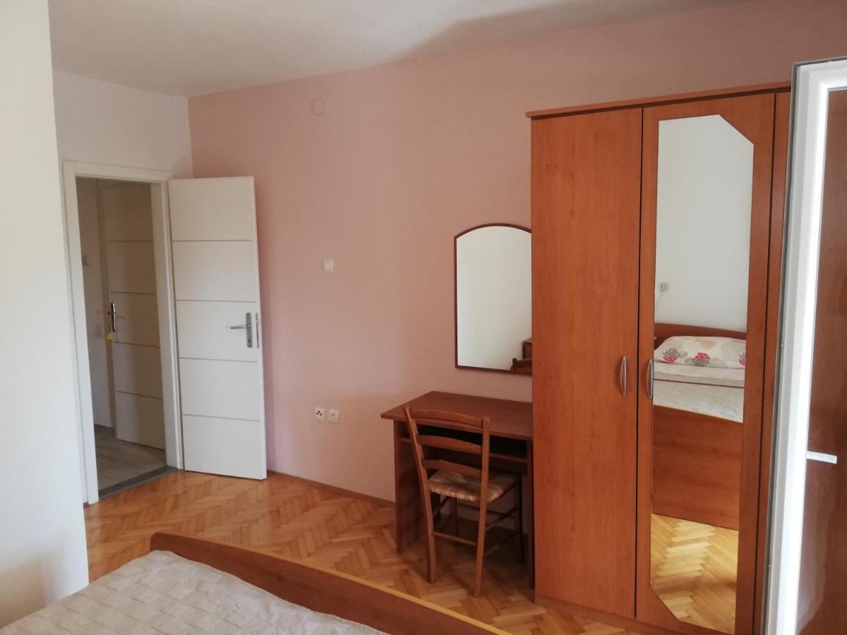 Apartment Mitan