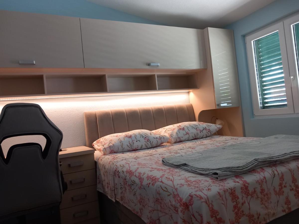 Mitan Apartment *