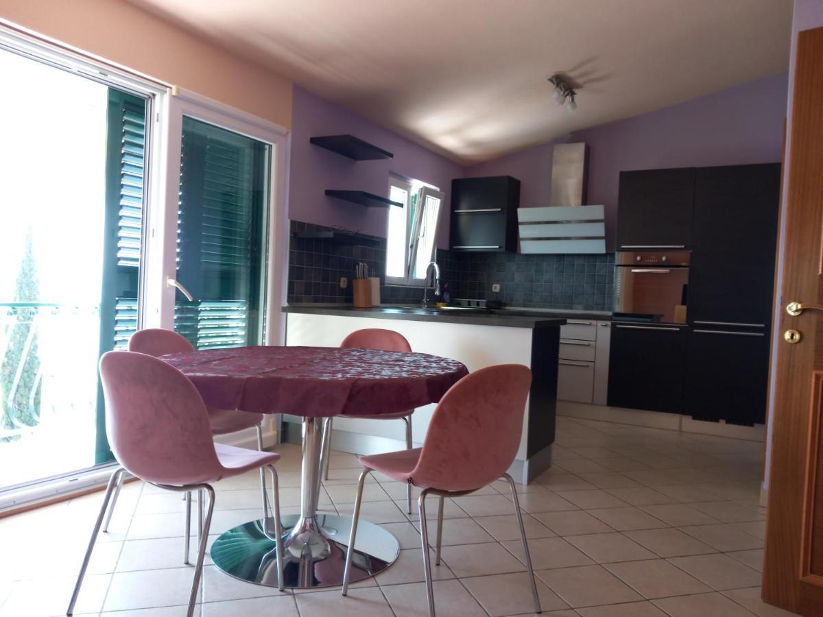 Apartment Mitan Tucepi