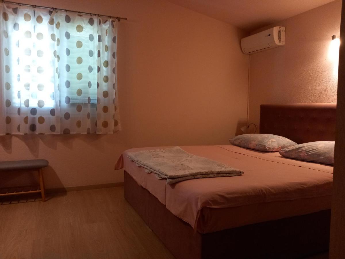 Mitan Apartment *